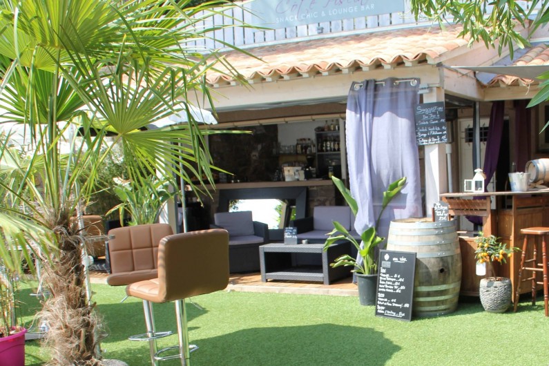 Location de vacances - Chambre d'hôtes à Cavalaire-sur-Mer - Lounge Bar Piscine