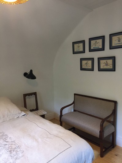 Location de vacances - Chalet à Megève - L'une des 3 chambres du haut avec son lit 160 cm