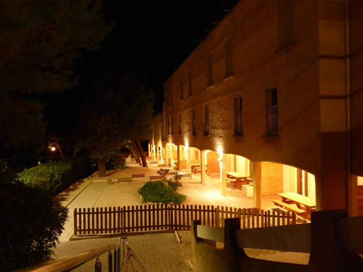 Location de vacances - Appartement à Martigues - Les terrasses des appartements de nuit