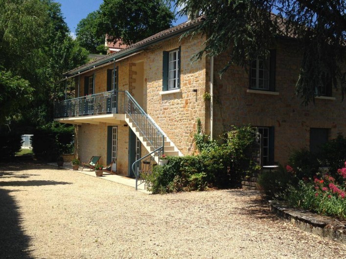 Location de vacances - Appartement à Sarlat-la-Canéda - Maison scindée en 2 appartements (balcon et rez de jardin)