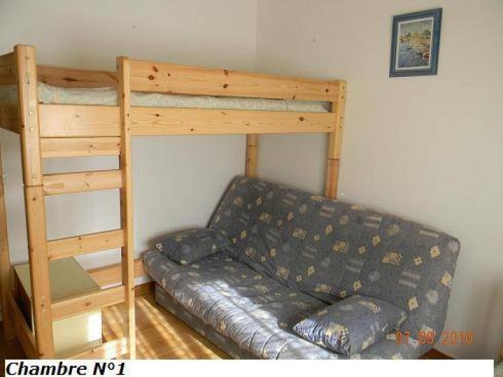 Location de vacances - Appartement à Llançà - la chambre avec le clic-clac et mezzanine