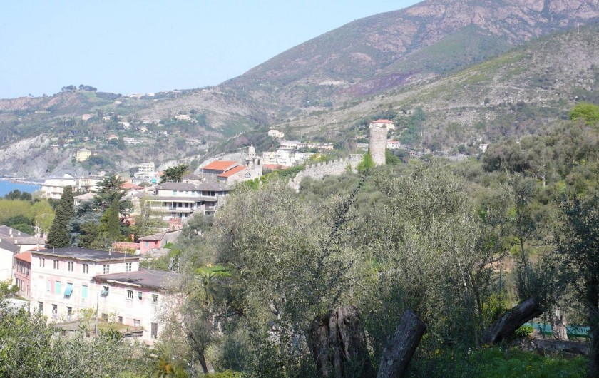 Location de vacances - Appartement à Levanto - Le village de Levanto vu de la campagne