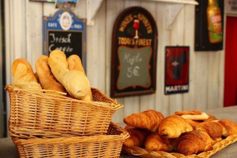Location de vacances - Bungalow - Mobilhome à Bessan - Vente de viennoiseries et pains