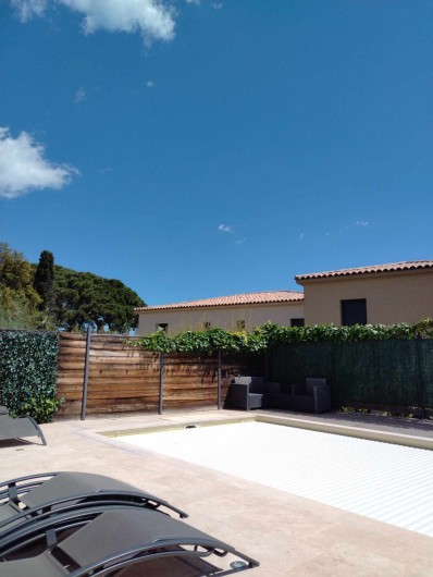 Location de vacances - Villa à Sainte-Maxime - vue gauche de la terrasse
