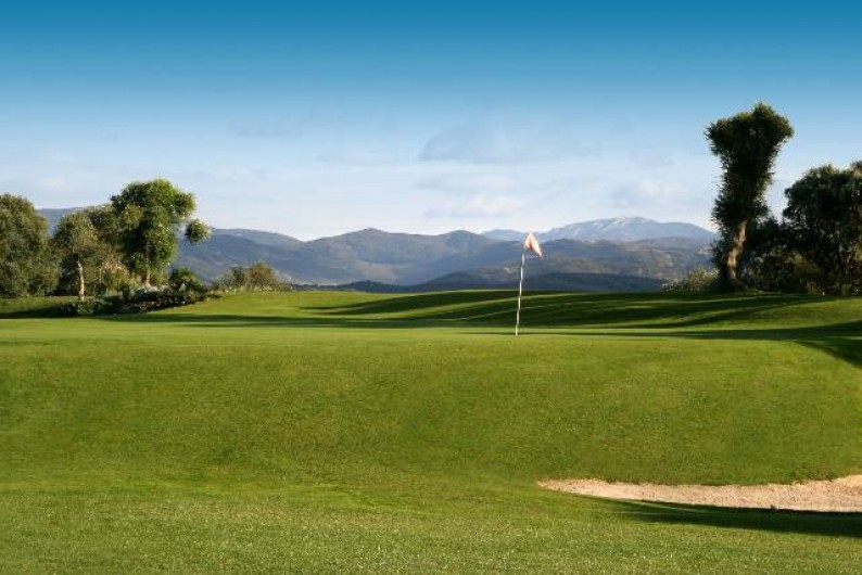 Location de vacances - Villa à Benalup-Casas Viejas - Golf 18 trous rénové en 2017 avec départ n°1 à 50 m de la villa