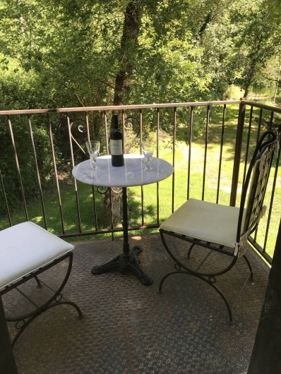 Location de vacances - Maison - Villa à Payrac - Accès au petit balcon de la chambre