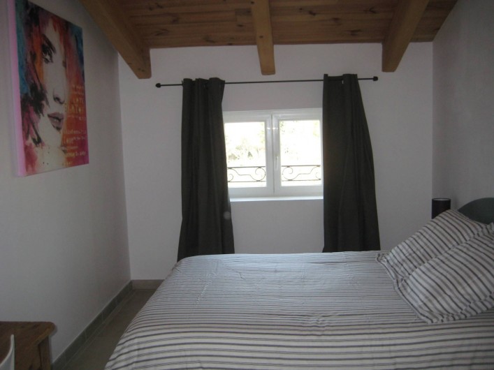 Location de vacances - Appartement à Courthézon - chambre lit double