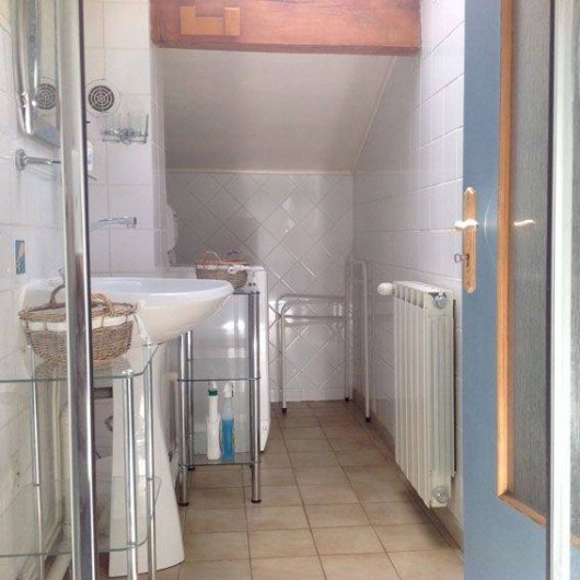 Location de vacances - Appartement à Mirabel - Salle de bain avec douche