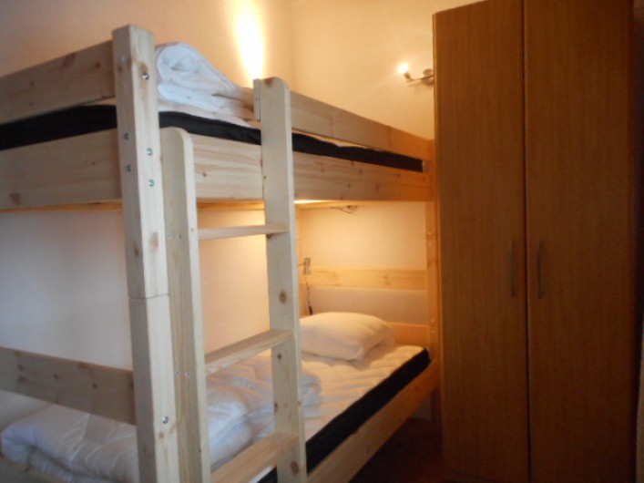 Location de vacances - Appartement à Bonneval-sur-Arc - Chambre avec lit superposé