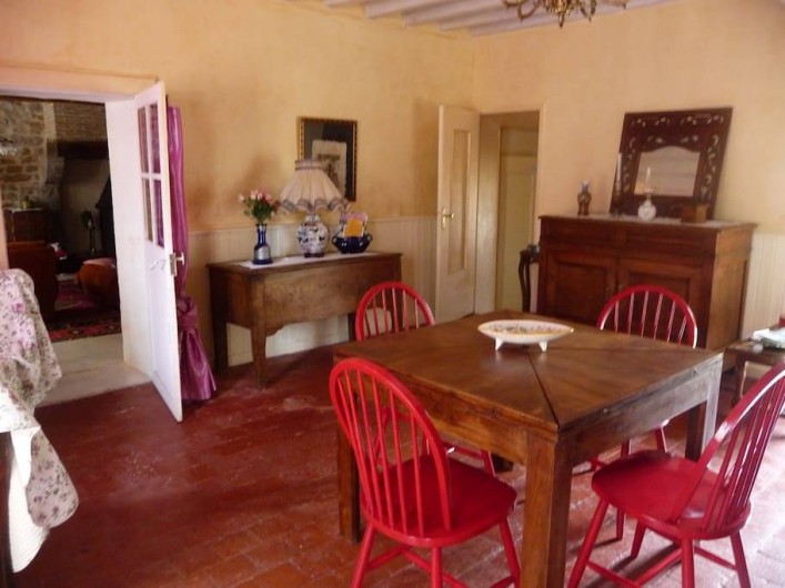 Location de vacances - Maison - Villa à La Collancelle - Vue de la salle à manger