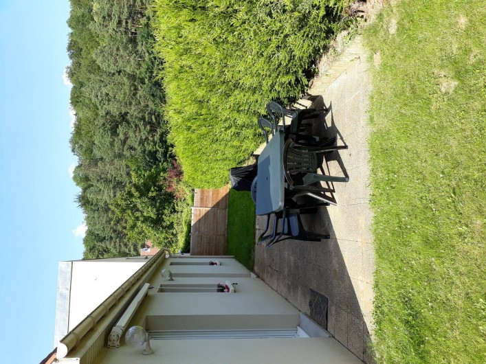 Location de vacances - Maison - Villa à Verneuil-en-Halatte - jardin terrasse