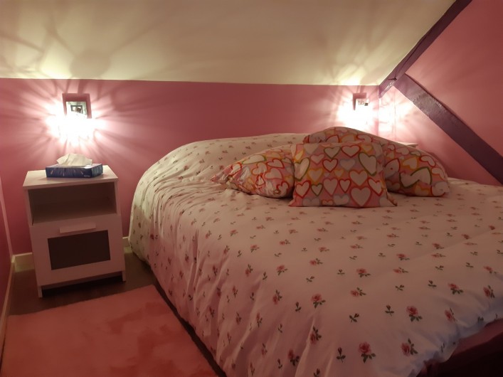Location de vacances - Appartement à Beaune - 3ème chambre pour voir la vie en rose !