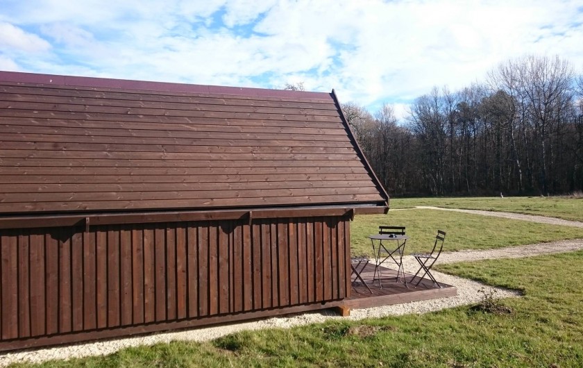 Location de vacances - Insolite à La Chapelle-Blanche-Saint-Martin - Cabane Tröll vue sur le parc