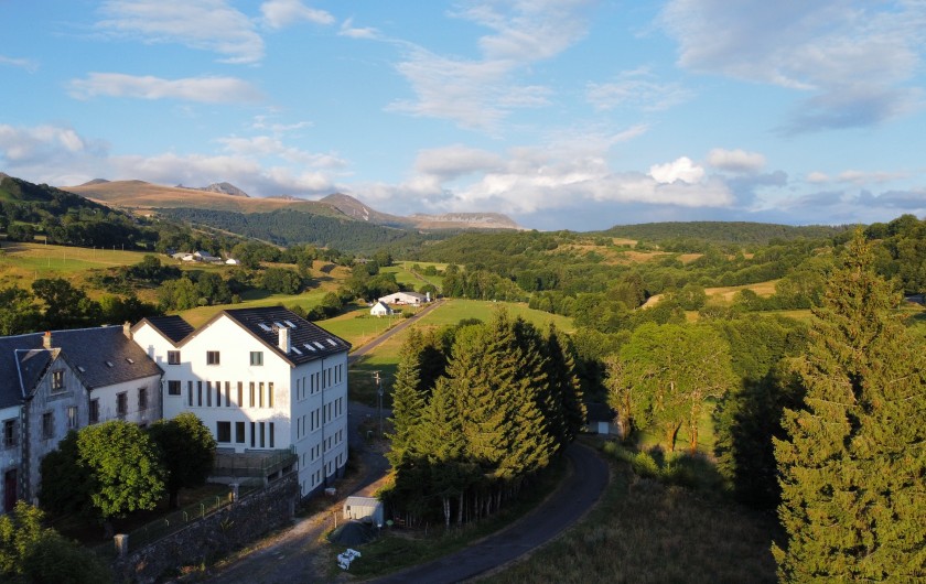 Location de vacances - Gîte à Chastreix - Vue sur le Sancy