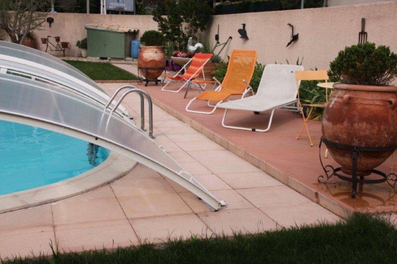 Location de vacances - Villa à Monteux - EXTERIEUR A piscine privative 3,5X7,5m transats jardin paysager de 800m2
