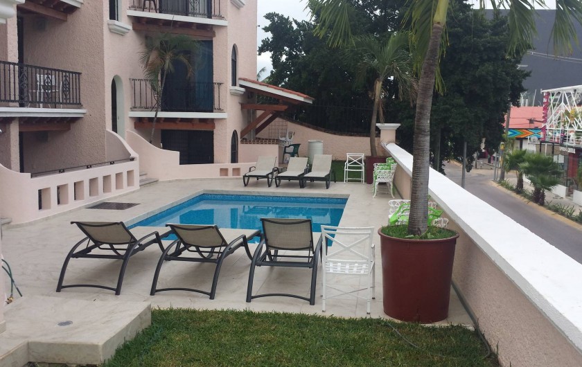 Location de vacances - Appartement à Playa del Carmen - Piscine 1/2 etage sous l'appartement