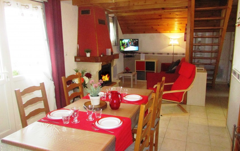 Location de vacances - Gîte à Artalens-Souin - Séjour et salon du gîte le Lizet