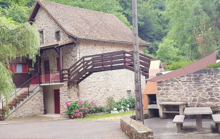Location de vacances - Gîte à Mayran - Moulin et son coin barbecue
