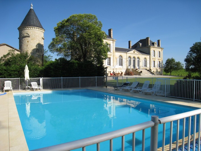 Location de vacances - Château - Manoir à Beychac-et-Caillau - Piscine 7m x 14m