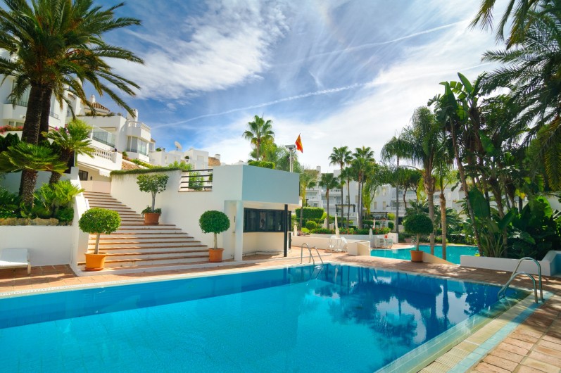 Location de vacances - Appartement à Marbella - Trois piscines, dont une sécurisée pour les enfants et une chauffée