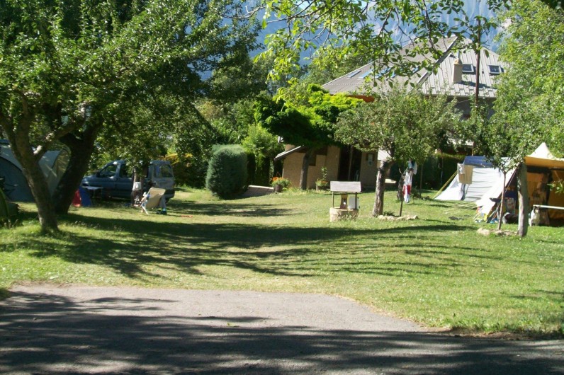 Location de vacances - Chalet à Saint-André-d'Embrun - Camping