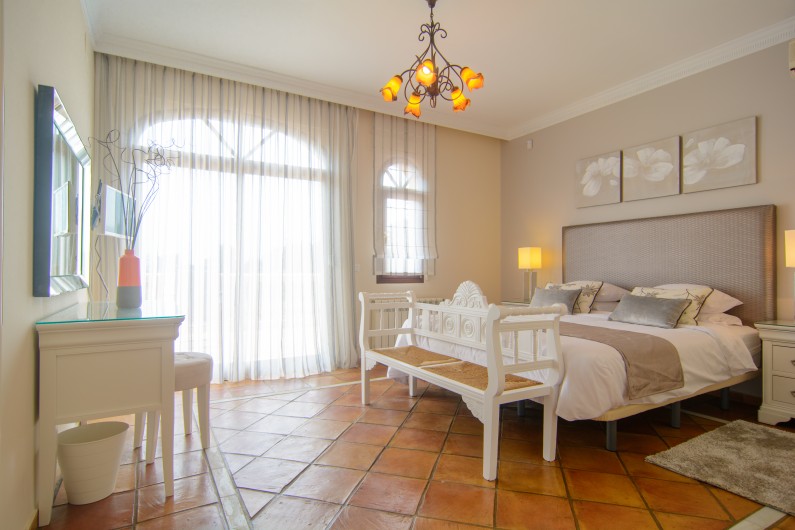 Location de vacances - Chalet à Marbella - Chambre à coucher principale avec un lit double (180x200 cm)