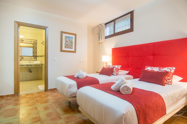 Location de vacances - Chalet à Marbella - Chambre d'amis, salle de bain en suite, 2 lits simples
