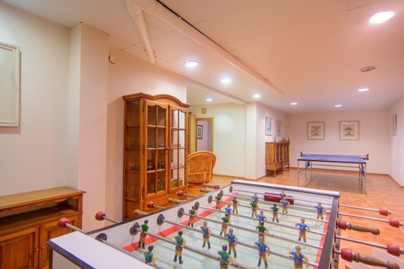 Location de vacances - Chalet à Marbella - Baby-foot, table de ping-pong en demi-sous-sol