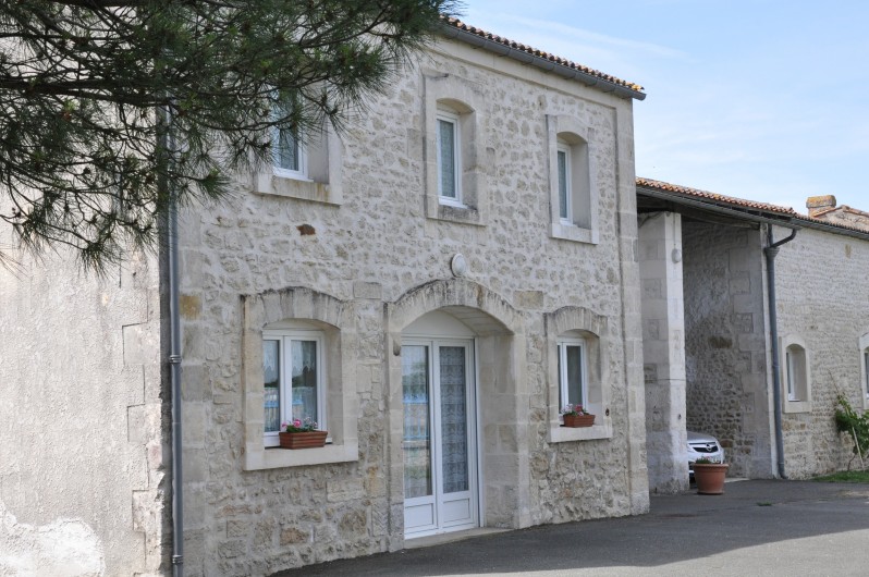 Location de vacances - Gîte à La Gripperie-Saint-Symphorien - Gite "Aix", 8 personnes