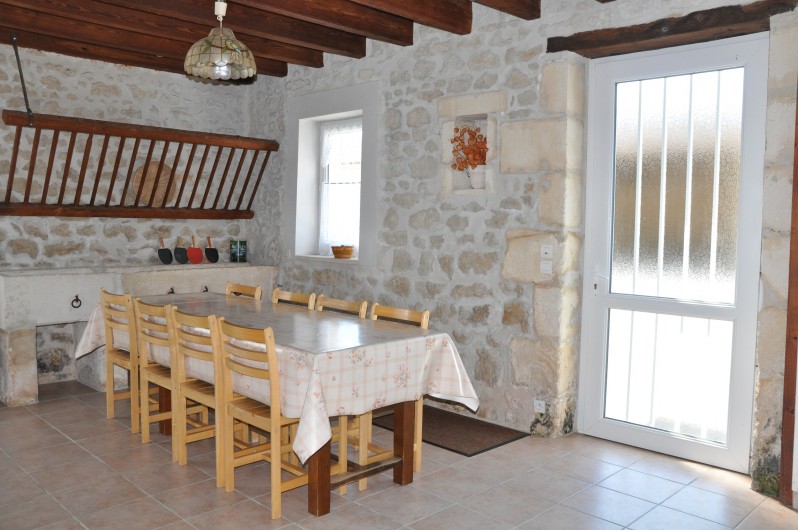 Location de vacances - Gîte à La Gripperie-Saint-Symphorien - Salle à manger "Oléron", 8 personnes