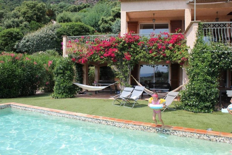 Location de vacances - Villa à Cavalaire-sur-Mer - Villa composée de deux appartements répartis sur deux étages