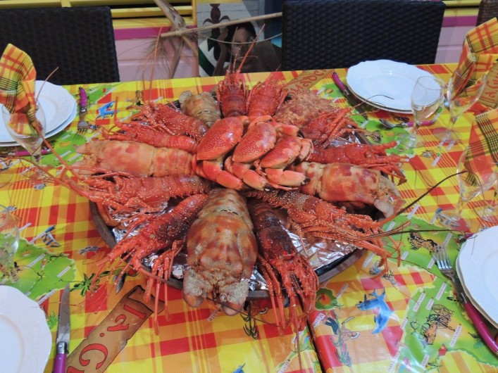 Location de vacances - Gîte à Le Moule - Soirée Langouste : au menu, royales, brésiliennes, crabes et cigales de mer