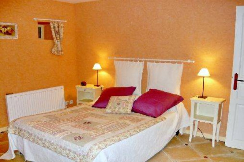 Location de vacances - Maison - Villa à Draché - Chambre de charme très romantique - draps avec les lits faits