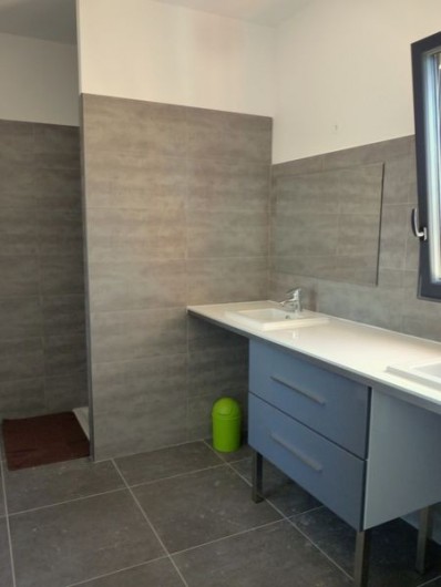 Location de vacances - Villa à Les Issambres - salle d'eau 4