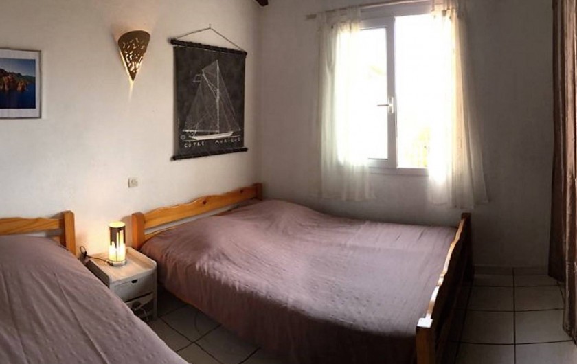 Location de vacances - Bungalow - Mobilhome à Sainte-Lucie de Porto-Vecchio - chambre mini villa 5/6pers