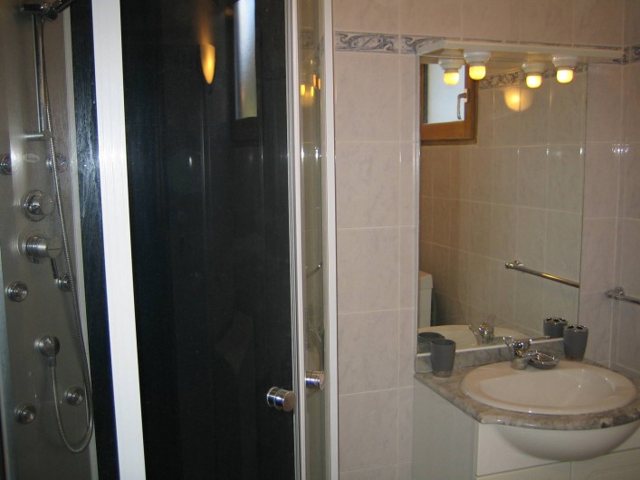 Location de vacances - Appartement à Guillestre - Salle de douche