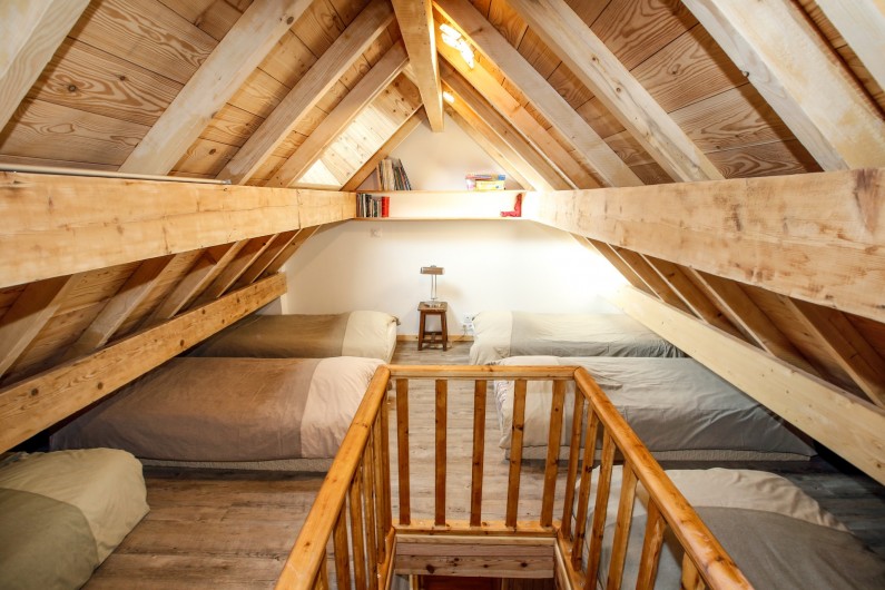 Location de vacances - Appartement à Le Monêtier-les-Bains - Mezzanine style dortoir