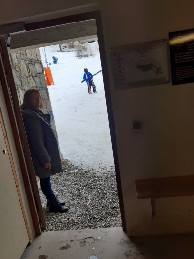 Location de vacances - Appartement à Les Orres - sortie par les  casiers a ski directe aux pistes