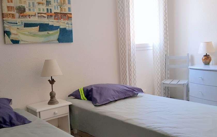 Location de vacances - Villa à Saint-Cyprien Plage - Chambre 1er étage