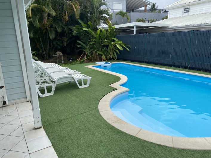 Location de vacances - Villa à Le Diamant - Piscine