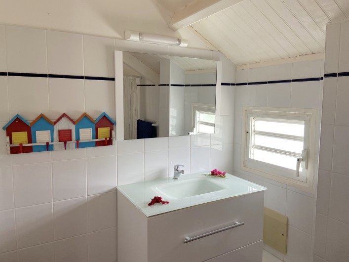 Location de vacances - Villa à Le Diamant - Salle de bain de l'étage