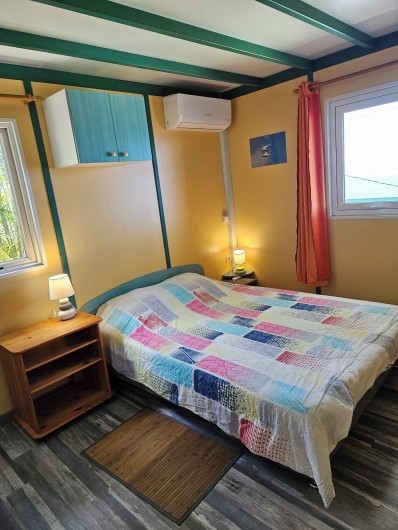 Location de vacances - Chalet à Saint-Leu - chambre double vue sur ocean  1 ( lit 140 )