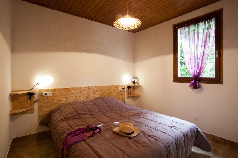 Location de vacances - Gîte à Calviac-en-Périgord - chambre n°1 2 lits en 80 ou 1 lit en 160