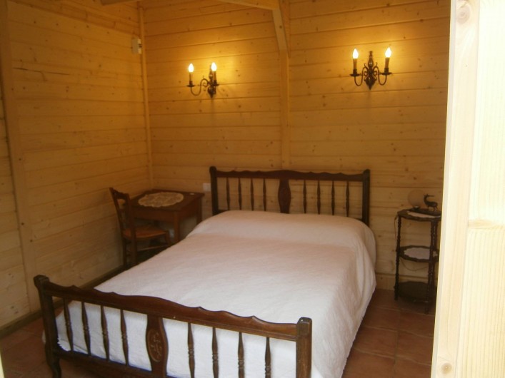 Location de vacances - Gîte à Mareuil-sur-Lay-Dissais - chambre 2 - lit de 140x190
