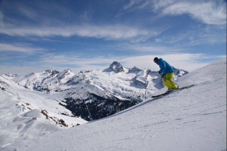 Location de vacances - Appartement à Le Grand-Bornand - une piste de ski alpin