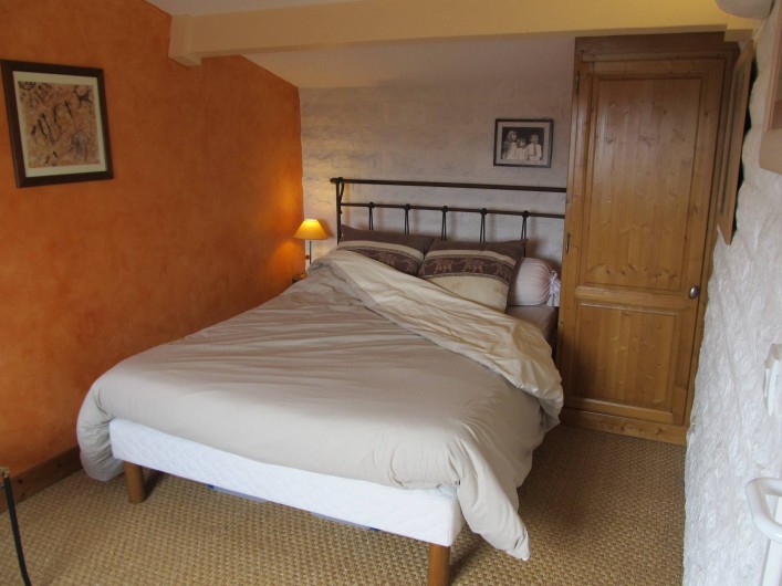 Location de vacances - Appartement à Bernières-sur-Mer - Chambre double  1er étage avec lit 140x190