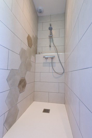 Location de vacances - Gîte à Saint-Julien-en-Vercors - Salle de douche 1 er étage