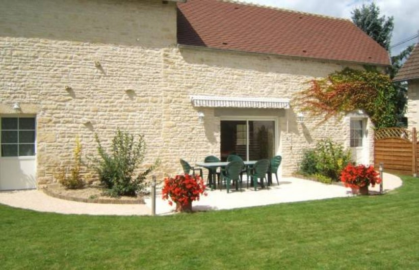 Location de vacances - Gîte à Argenteuil-sur-Armançon - Côté jardin