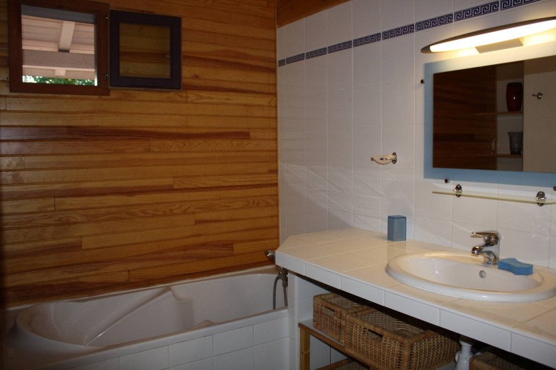 Location de vacances - Villa à Andernos-les-Bains - Salle de bains - étage