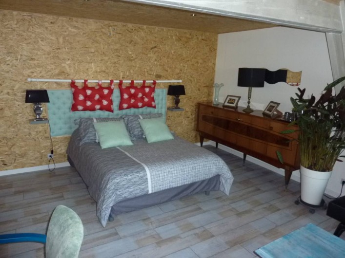 Location de vacances - Chambre d'hôtes à Aubigny-au-Bac - Le pigeonnier chambre de 30 m2 avec salle de bain et toilette privés